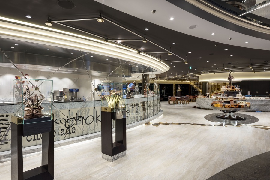 MSC Cruises MSC Meraviglia Jean Philippe Cafe 3.jpg